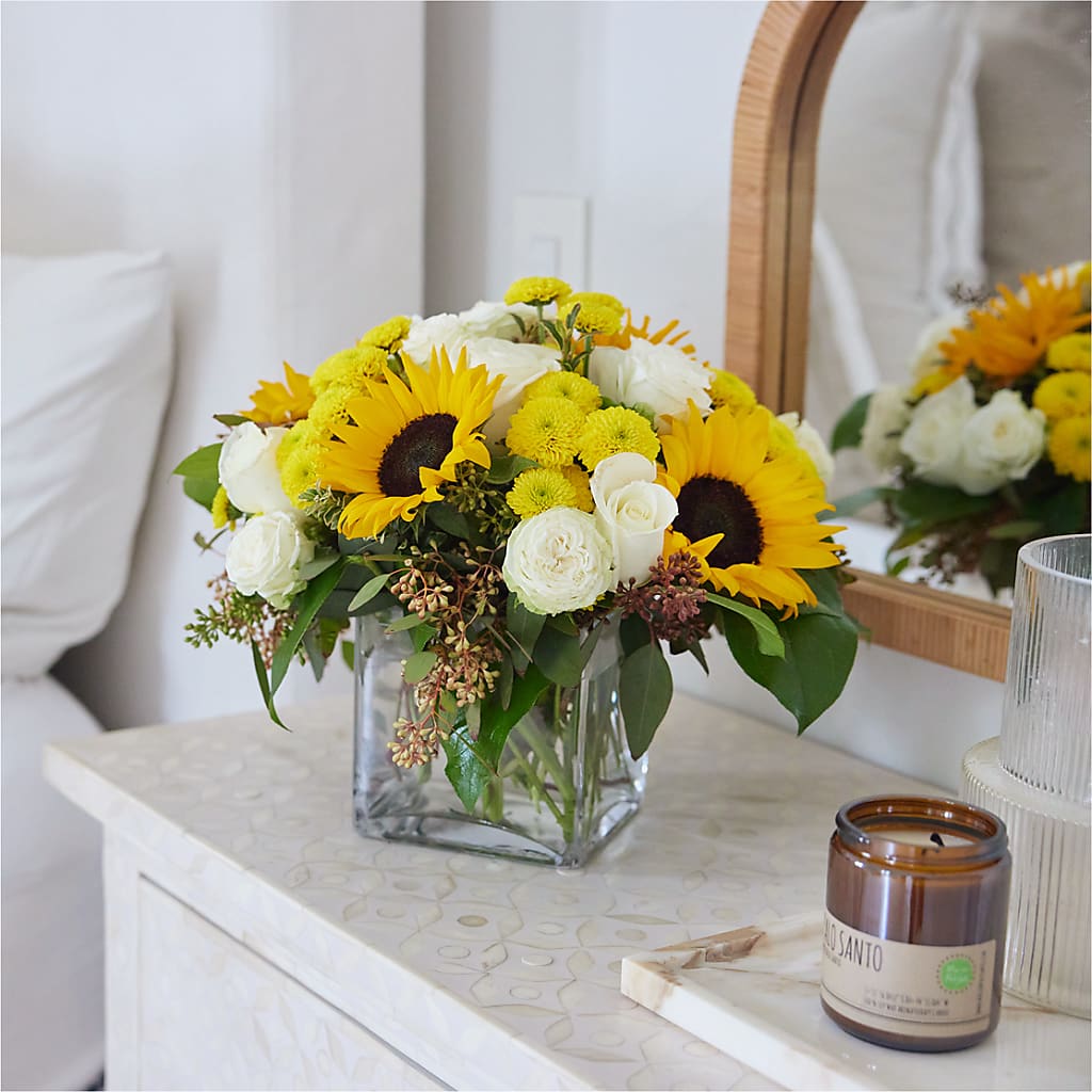 Luminous Morning Bouquet – CONNIE'S FLORAL ARRANGEMENTS, Virginia Beach VA