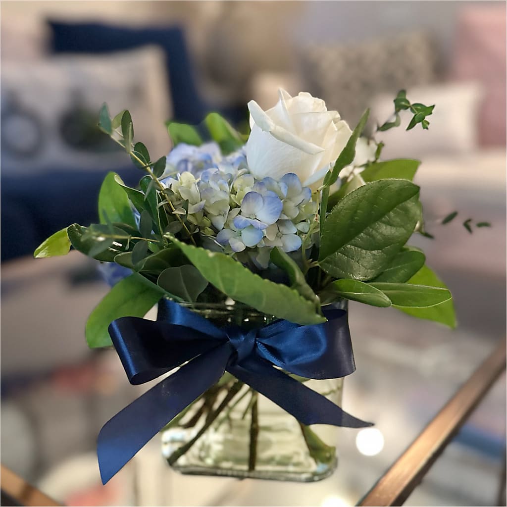 Sky Blue Delight Bouquet – CONNIE'S FLORAL ARRANGEMENTS, Virginia Beach VA