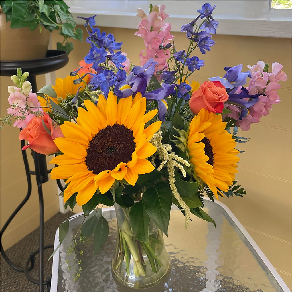 Rays of Life Bouquet – CONNIE'S FLORAL ARRANGEMENTS, Virginia Beach VA