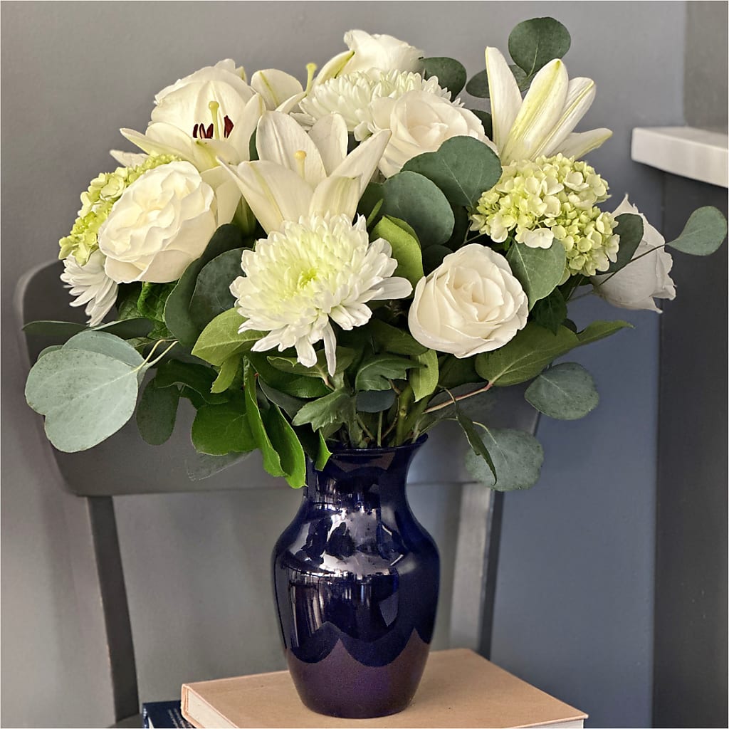 Snowy Dreams Bouquet – CONNIE'S FLORAL ARRANGEMENTS, Virginia Beach VA