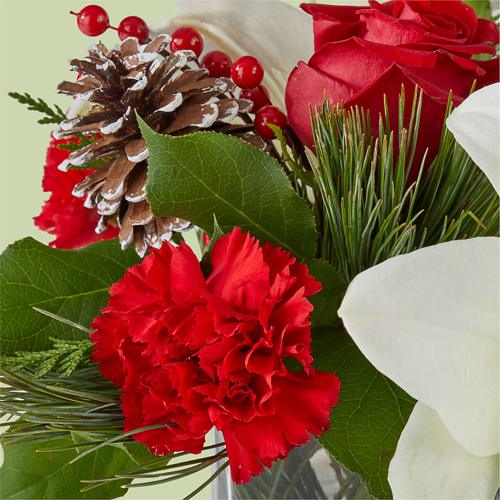 Glistening Icicles Bouquet – CONNIE'S FLORAL ARRANGEMENTS, Virginia Beach VA
